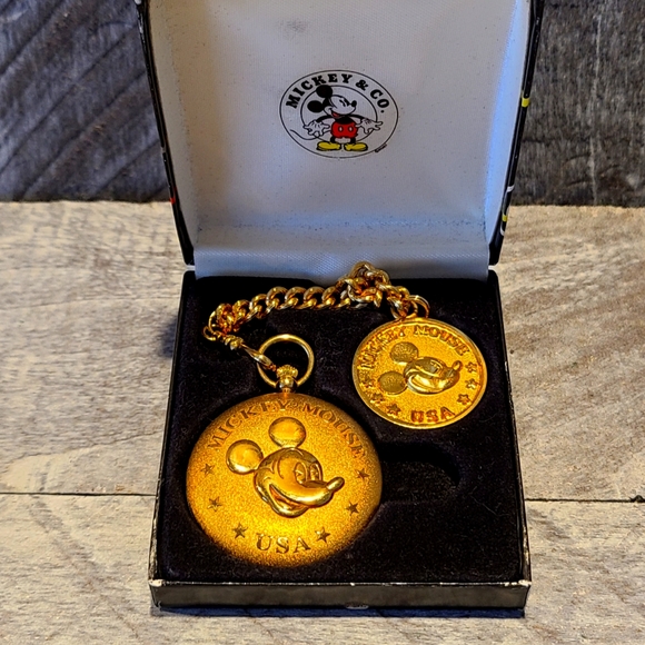 colibri mickey mouse pocket watch